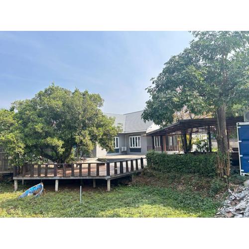 บ้านสวนริมน้ำ