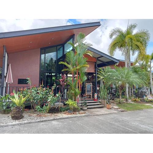 บีฮายฮิลล์ รีสอร์ต