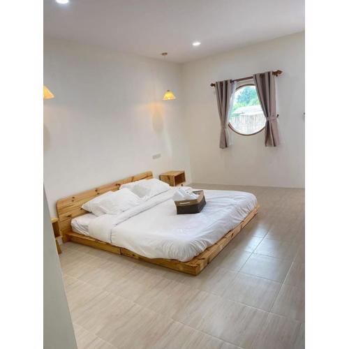 ร เรือ รีสอร์ท