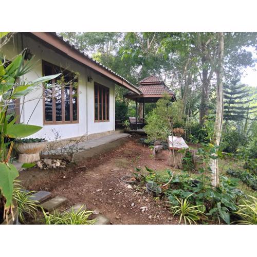 ภูริรักษ์ โฮมสเตย์