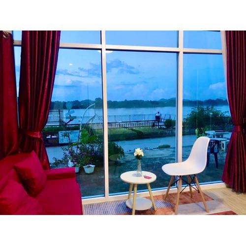 บ้านสายน้ำ ติดแม่น้ำโขง