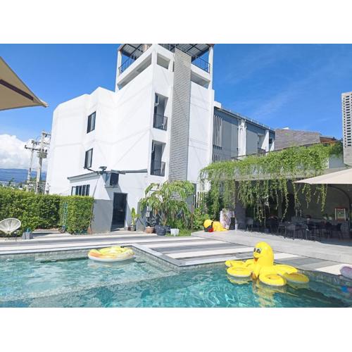 พรนับพันเพลส