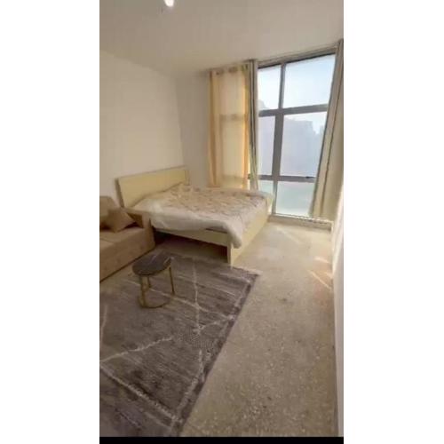 للايجار استديو مفروش في ابوظبي في منطقه النجده