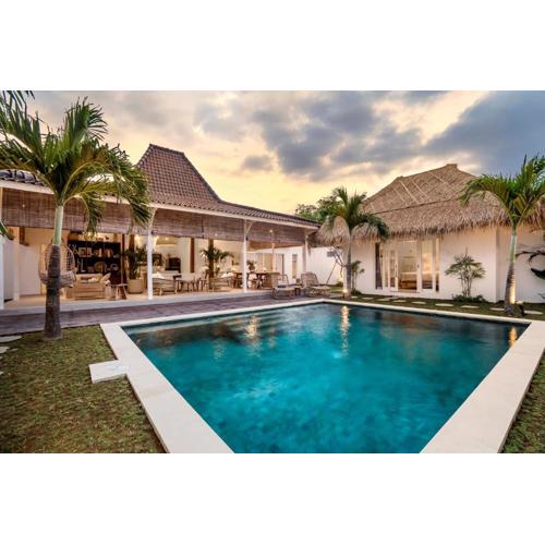 A Casa Di Renucci by Alfred in Bali