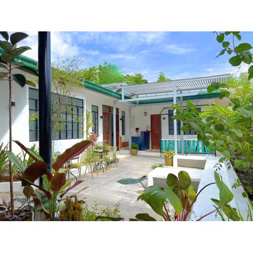 A Casa Portuguesa Coron Boutique Hostel