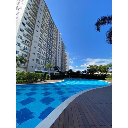 A Cozy 1 Bedroom Unit with a Parking at Tower 2 South Residences SM Southmall