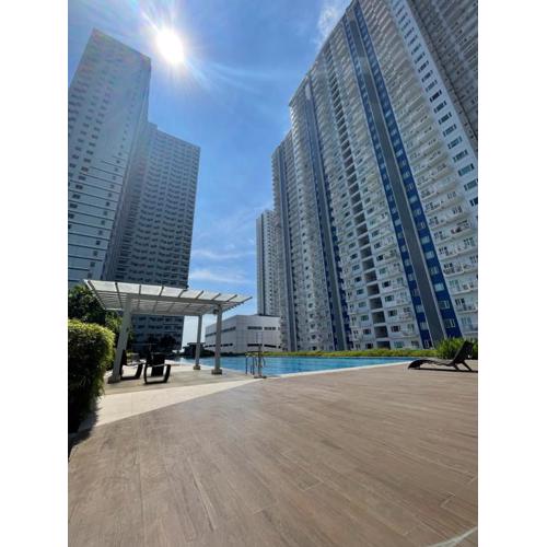A Premium Condominium in a Prime Location connected to SM North EDSA Mall and walking distance to Solaire Resort and Casino and Trinoma Mall in Quezon City