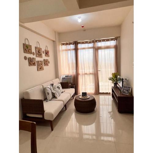 A tranquil ocean view condo, private beach