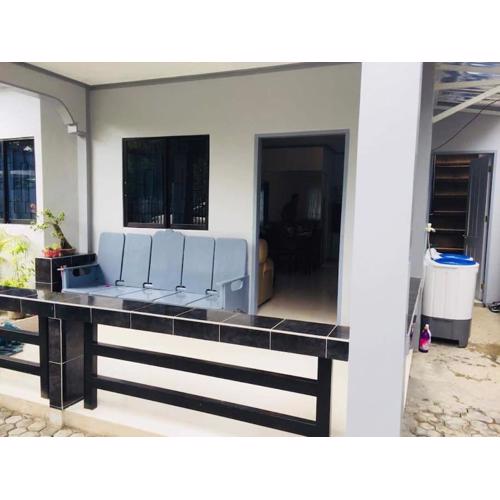 A Unique and Cozy WholeHouse in Babak Samal Island