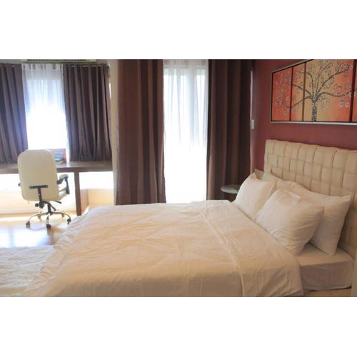 A2J BGC Luxury 1BR Suite Near Burgos Circle & Mall