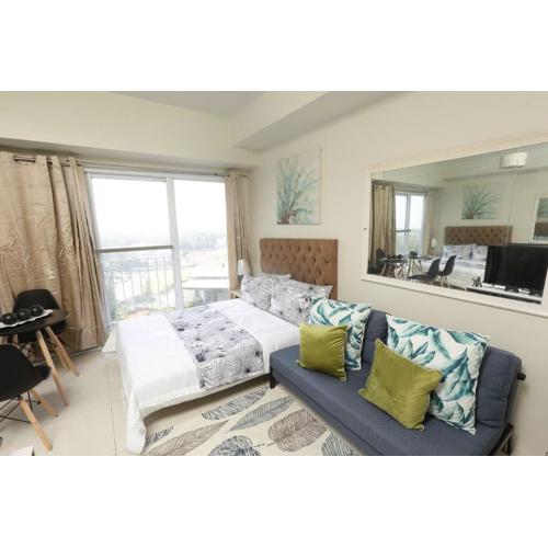 A2J Executive Studio Suite near Skyranch & Malls Tagaytay