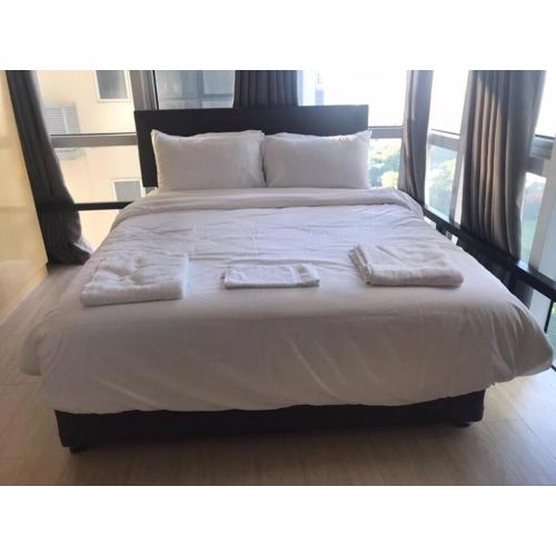 A2J Luxury BGC 2BR Loft Near High Street Taguig