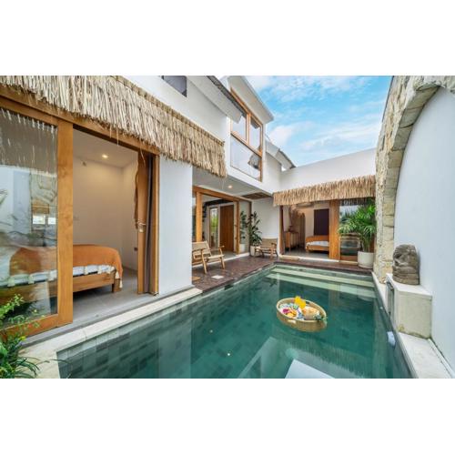 A9 - Exclusive 3-Bedroom Villa in Seminyak with a Rooftop Paradise