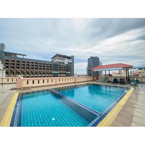 A.A. Pattaya Golden Beach Hotel