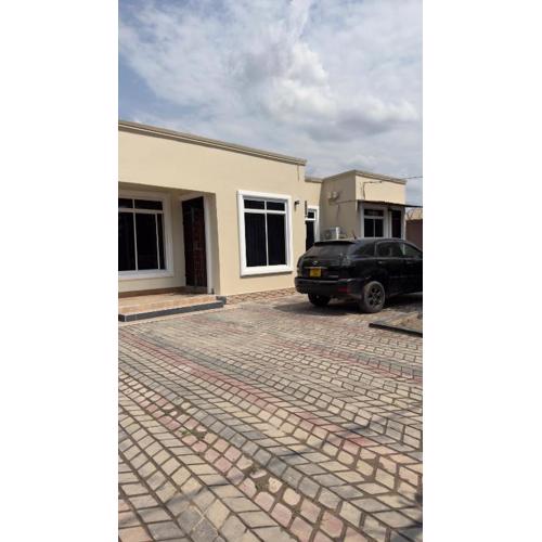 Abode of peace Airport stay