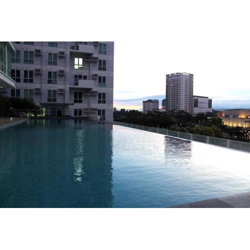 Abreeza 1BR condo w/ balcony,wifi & Netflix