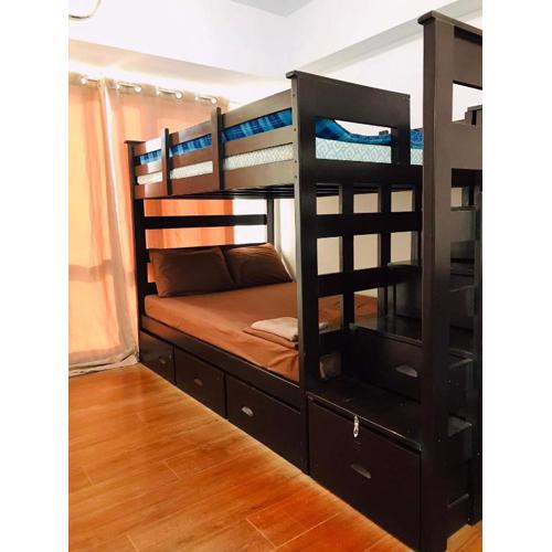 Abreeza chills place 1815