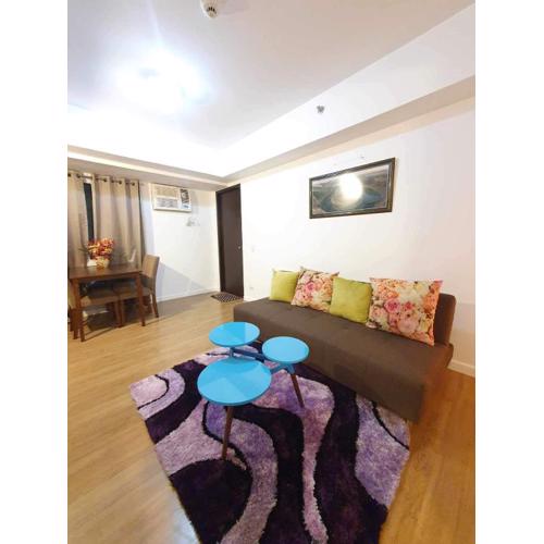 ABREEZA PLACE ONE BEDROOM SUITE (skyspot)