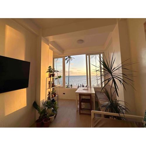 Absolute Beachfront Apartment With Kitchen