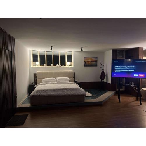 Abu Dhabi Retreat with Private Pool and Private Sauna