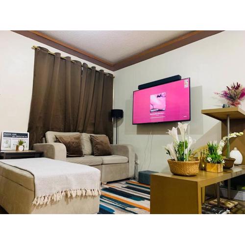 *Accessible 2BR condo close to SM Marikina/LRT 2*