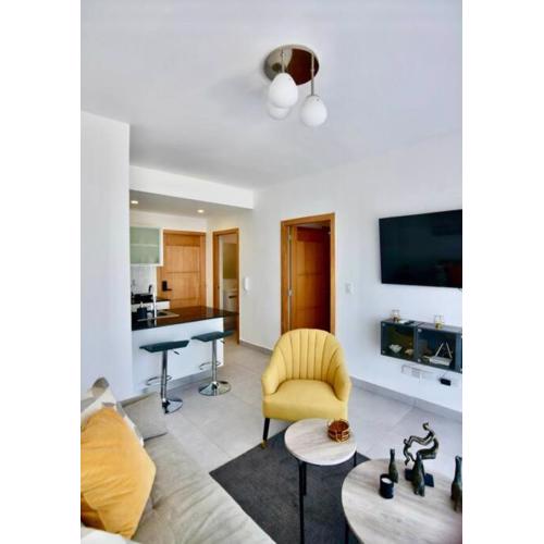 Acogedor APT 8vo piso,la Esperilla.DN