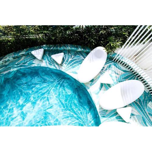 Acqua Private Residence Livingstone Tower Condo Unit with Free Wifi