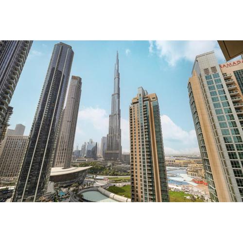 Act 1 Act 2 Towers, Luxury 4BR, Full Burj Khalifa View Balcony, Pool, Gym