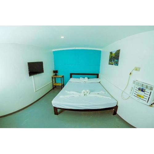 Adventourist Inn Coron