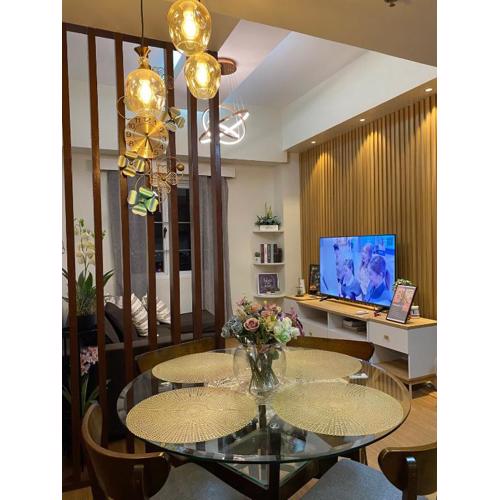 Aesthetic 2 Bedroom The Loop Tower Condo Unit