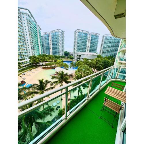 Aesthetic Beach View Unit in Azure Parañaque