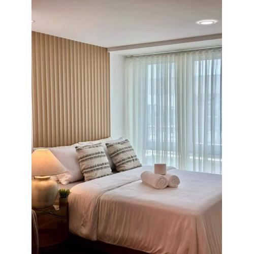 Aesthetic Studio Unit in Abreeza with parking