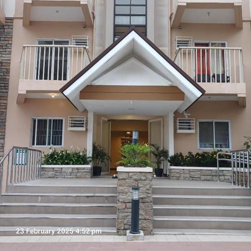 Affordable 1BR Condo near Town with WIFI - 102
