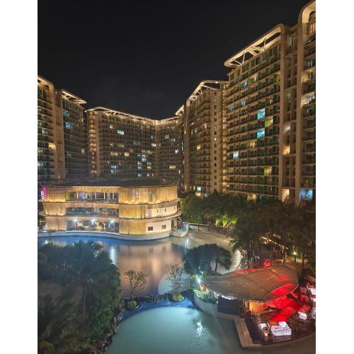 Affordable Azure Staycation