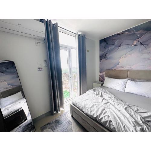 Affordable Condo with Fast Wifi & Near Airport