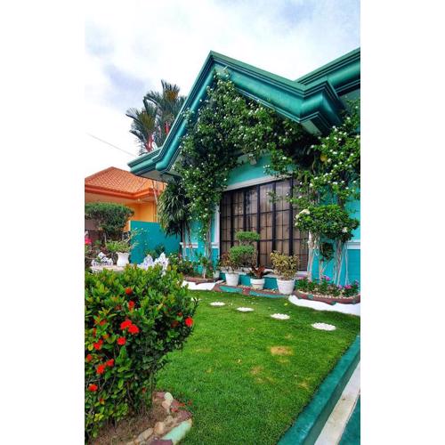 Affordable Spacious Bedroom & Bathroom near DVO Airport