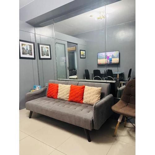 Affordable Staycation At Sea Residence Near Moa By Dona Flores