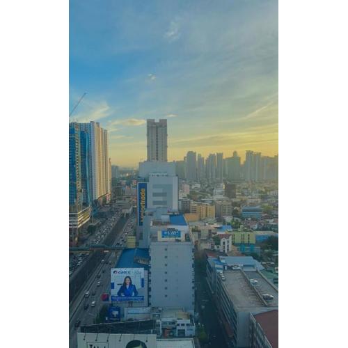 Affordable staycation Unit