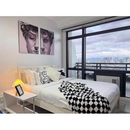 Affordable Suite at Gramercy Makati with Balcony & Parking