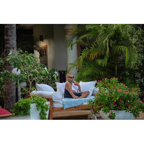 African House Resort