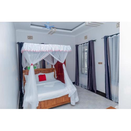 African Jacana Inn and Camps