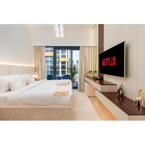 Ahlan HH - Modern Studio in Azizi Riviera 26