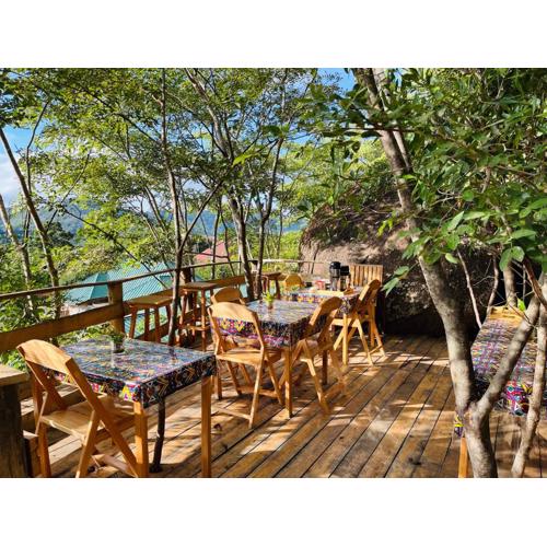 Aika Sunrise - Your Home in the Hills