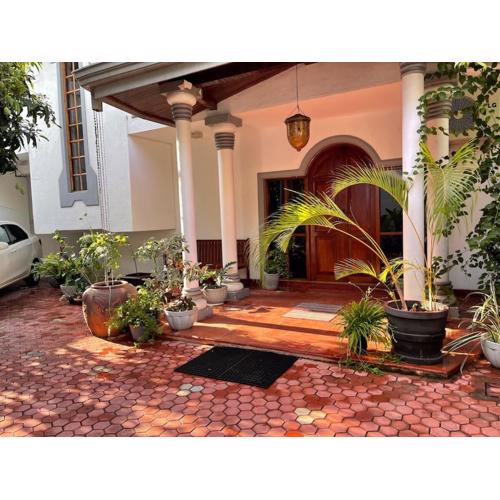 Air conditioned 3 bed home!