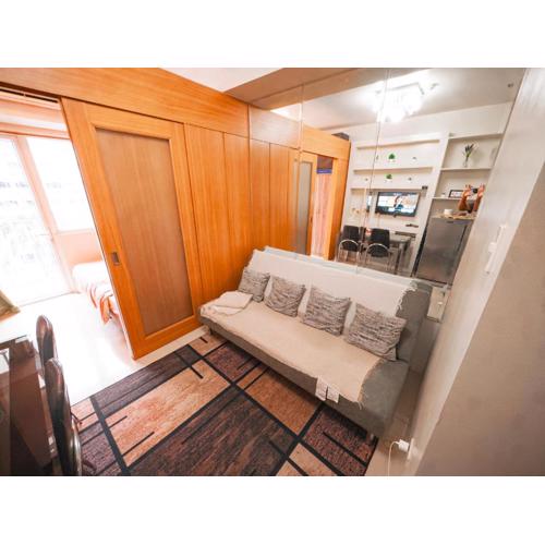 Air Condo Pool View Escape Cozy 1BR w Sofa Bed