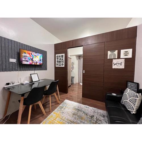 Air Residences - 1Bedroom Unit with Balcony - Wifi & Netflix