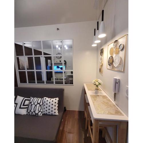 Air Residences - Balcony Pool View near Airport - 1721