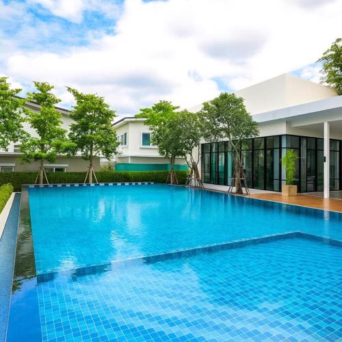 Airport-Link 3BR House Bangkok