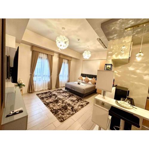 Airport NAIA Terminal 3 Insane Interior