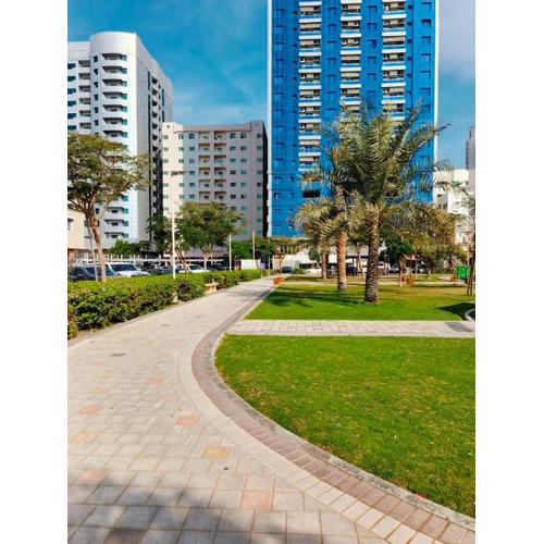 Ajman Family Holiday homes VIP Two rooms, a large hall and a fully equipped kitchen that can accommodate 7 people and children